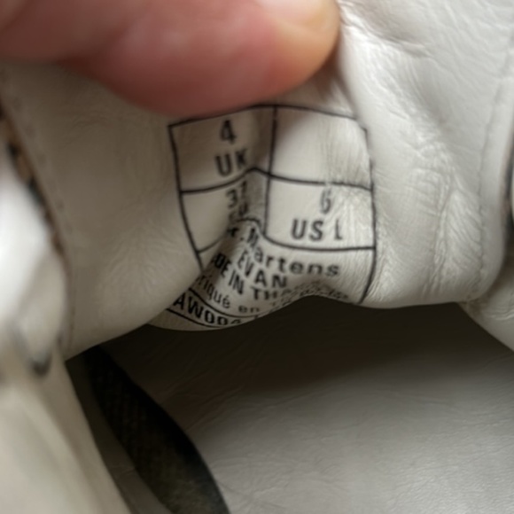 Dr. Martens X Liberty Floral Evan Boots | 6 - Picture 8 of 9